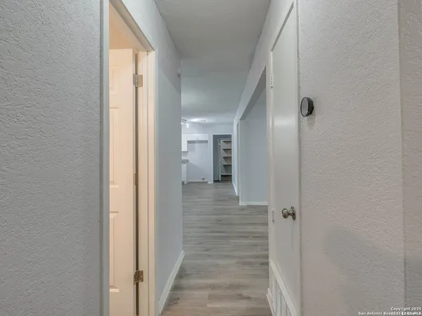 $1,800 | 12226 La Barca Street, San Antonio, TX 78233