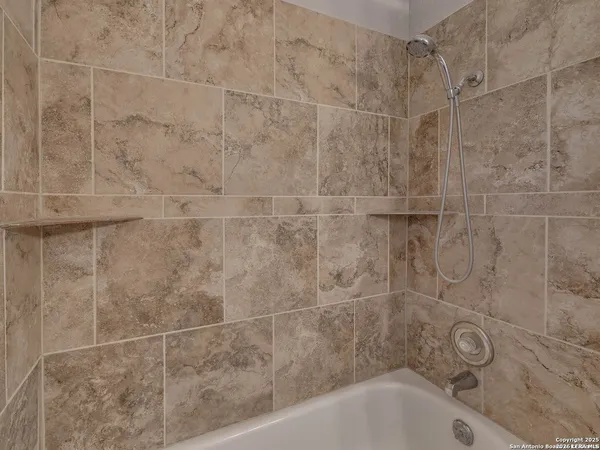 $1,800 | 12226 La Barca Street, San Antonio, TX 78233