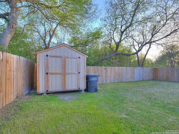 $1,800 | 12226 La Barca Street, San Antonio, TX 78233