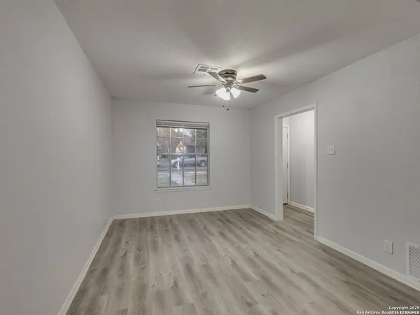 $1,800 | 12226 La Barca Street, San Antonio, TX 78233