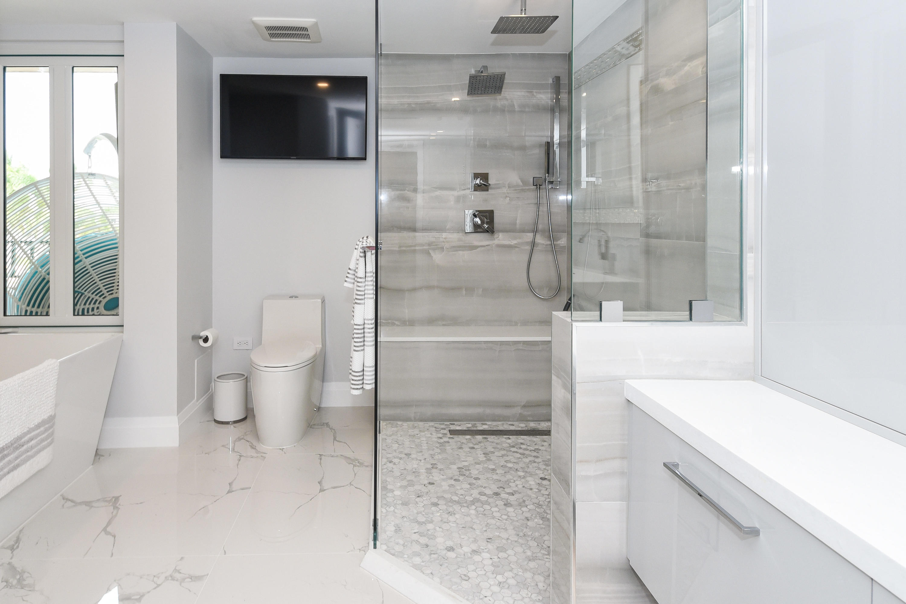 120 Southeast 5th Avenue, Unit 321 Boca Raton, FL 33432 - Photo 16 of 34 Master Bathroom