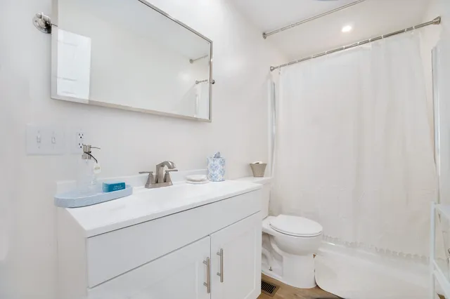 $260,000 | 10395 Peck Lake Road, Lowell, MI 49331