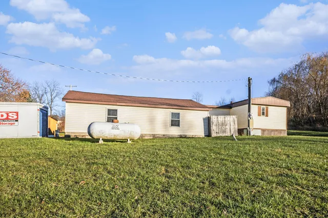 $260,000 | 10395 Peck Lake Road, Lowell, MI 49331