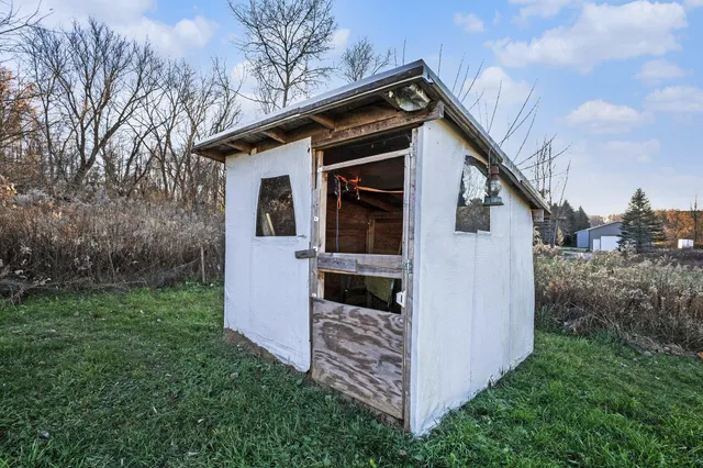 $260,000 | 10395 Peck Lake Road, Lowell, MI 49331