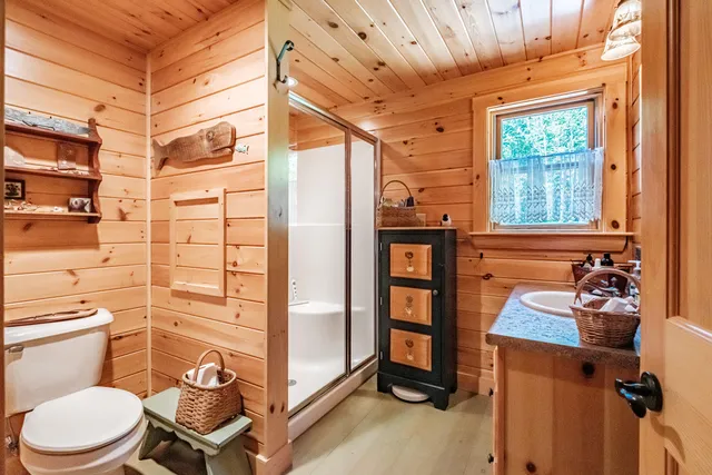 $675,000 | 390 Howard Pond Road, Hanover, ME 04237