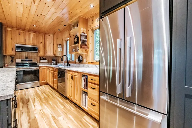 $675,000 | 390 Howard Pond Road, Hanover, ME 04237