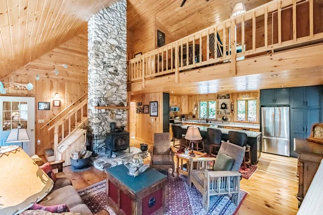 $675,000 | 390 Howard Pond Road, Hanover, ME 04237