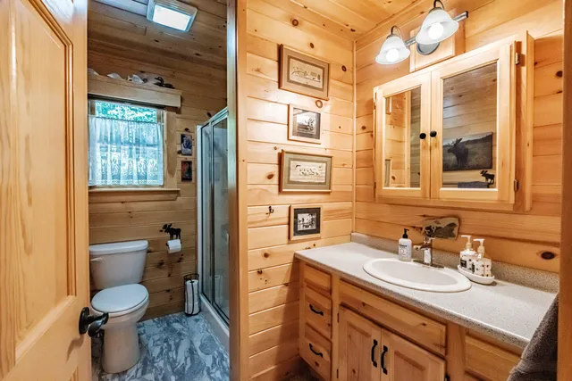 $675,000 | 390 Howard Pond Road, Hanover, ME 04237