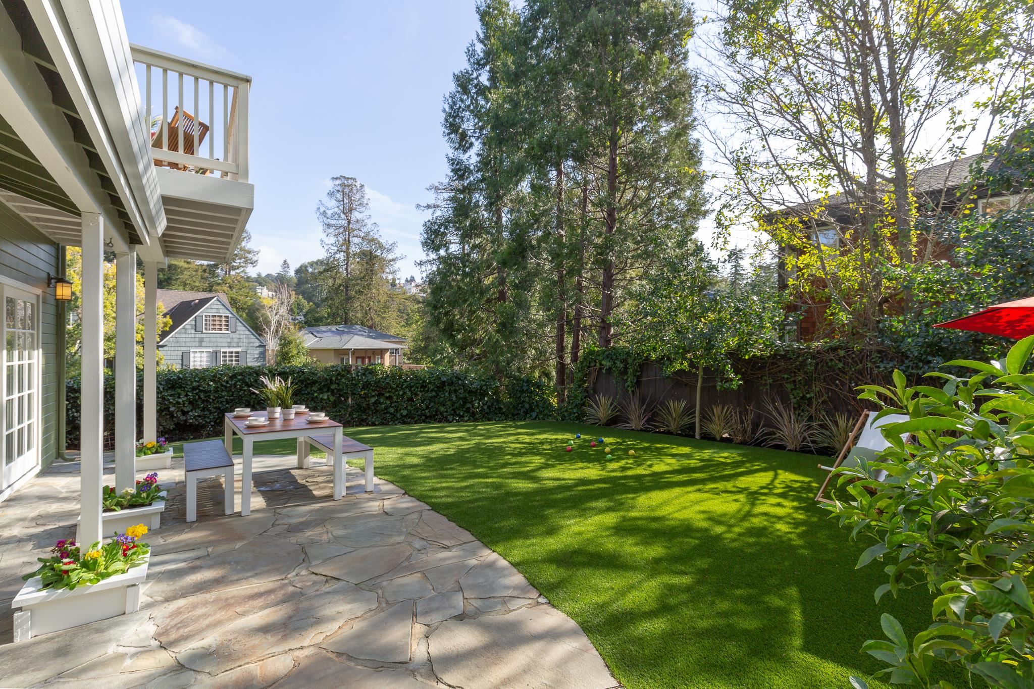 165 Cross Road Oakland, CA 94618 - Photo 13 of 60