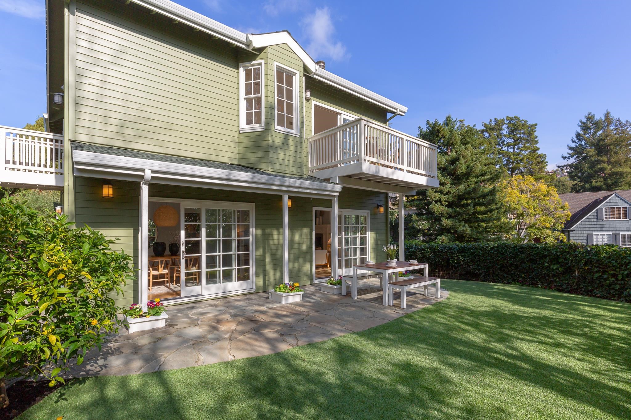 165 Cross Road Oakland, CA 94618 - Photo 16 of 60