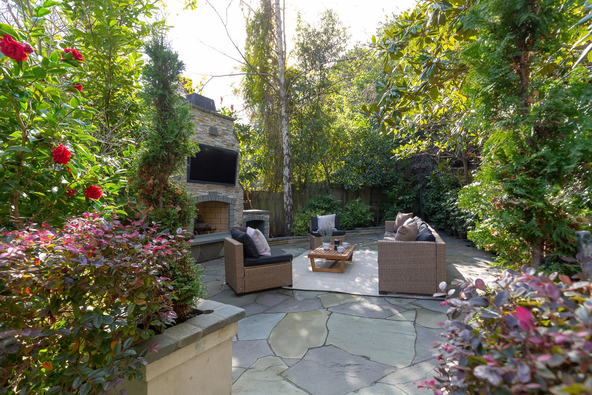 165 Cross Road Oakland, CA 94618 - Photo 21 of 60