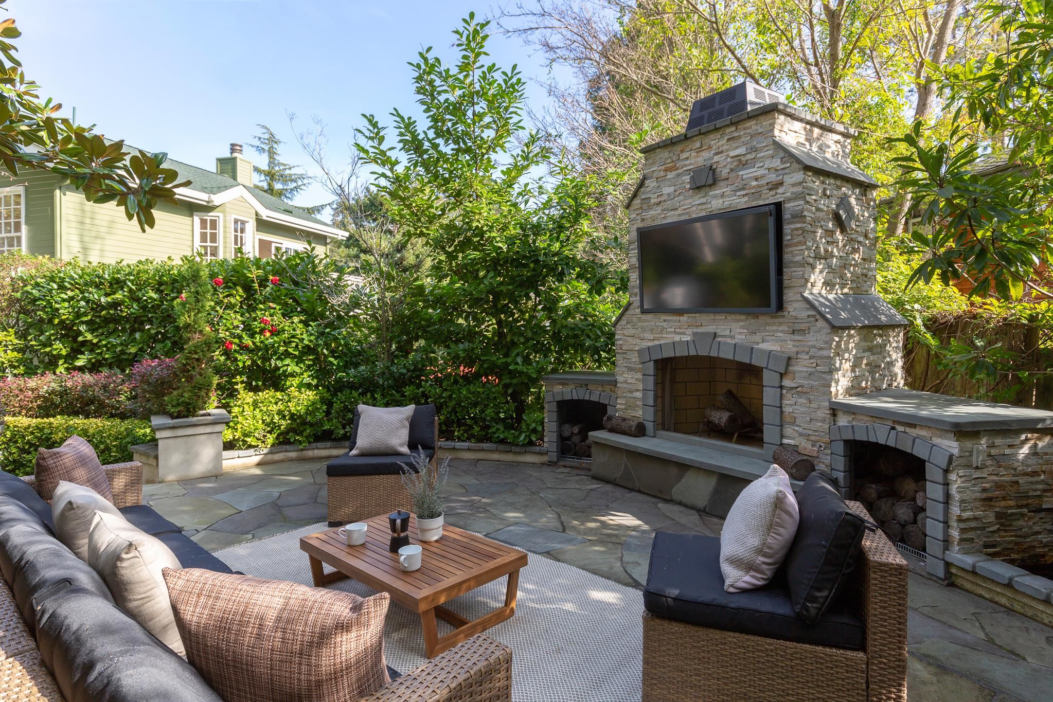 165 Cross Road Oakland, CA 94618 - Photo 22 of 60