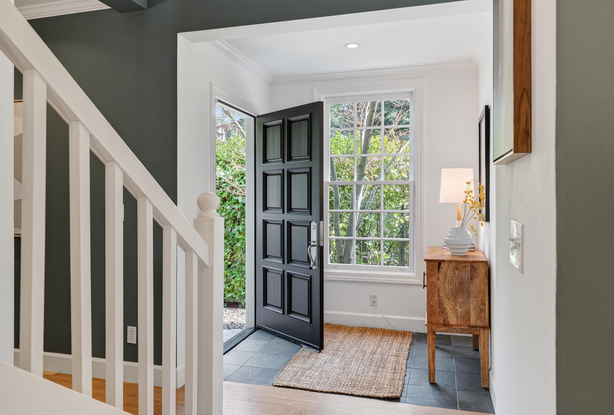 165 Cross Road Oakland, CA 94618 - Photo 7 of 60