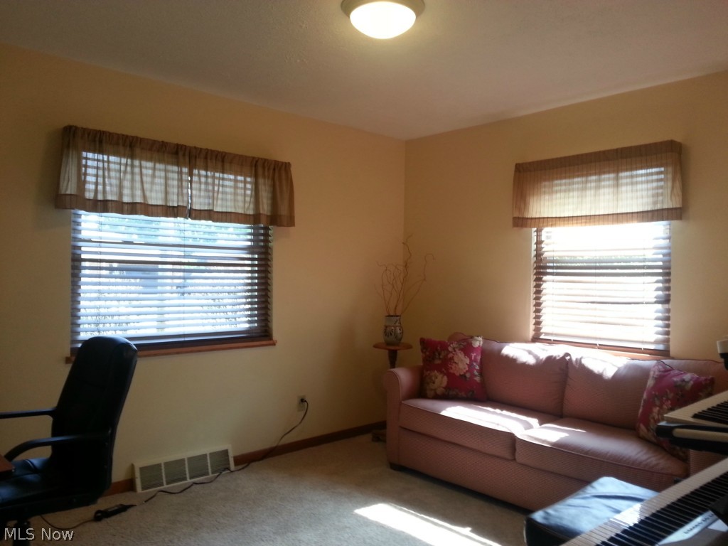 9415 West Moreland Road Parma, OH 44129 - Photo 13 of 25 Gallery Image 13