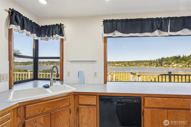 $750,000 | 3409 Mission Beach Road, Marysville, WA 98271