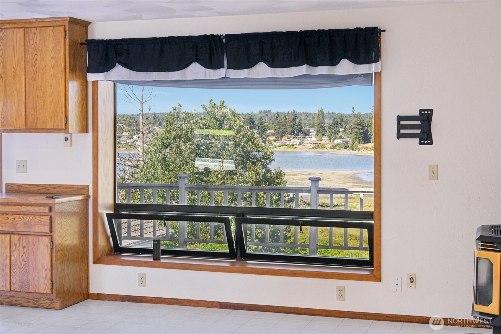 3409 Mission Beach Road Marysville, WA 98271 - Photo 13 of 40