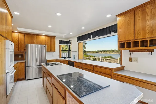 $750,000 | 3409 Mission Beach Road, Marysville, WA 98271