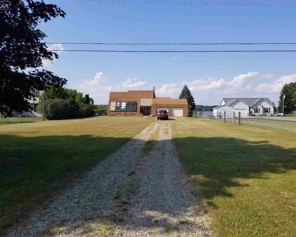5880 Stanley Road Columbiaville, MI 48421 - Photo 1 of 10 21357491.JPG