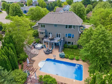 $1,295,000 | 3049 Fairway Drive, Chaska, MN 55318