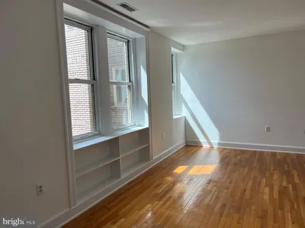 $2,500 | 1916 17th Street Northwest, Unit 414, Washington, DC 20009