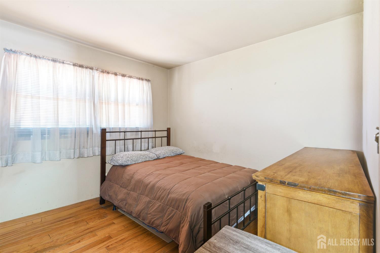 66 Rose Street Edison, NJ 08817 - Photo 22 of 30