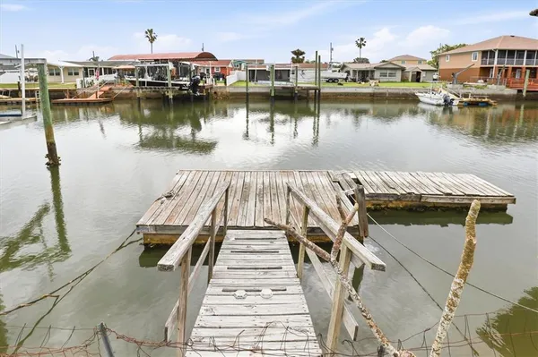 $375,000 | 13538 Leslie Drive, Hudson, FL 34667