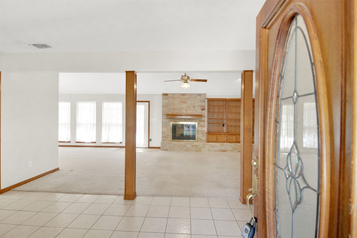 1403 Stone Ridge Drive Taylor, TX 76574 - Photo 6 of 39