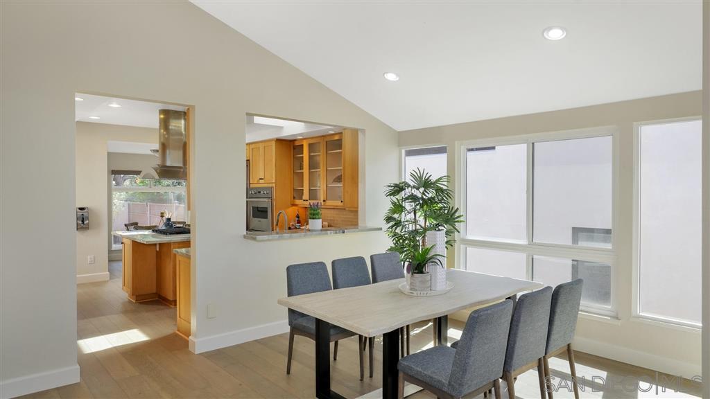 2118 Cordero Road Del Mar, CA 92014 - Photo 3 of 25