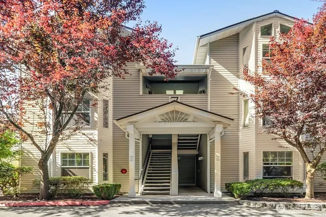 $2,200 | 2001 120th Place Southeast, Unit 7304, Everett, WA 98208