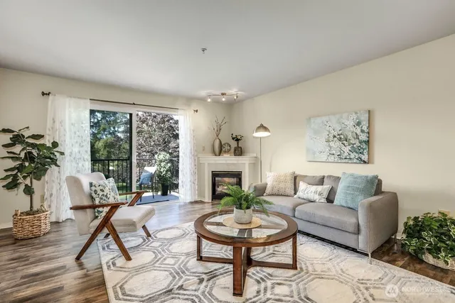 $2,200 | 2001 120th Place Southeast, Unit 7304, Everett, WA 98208