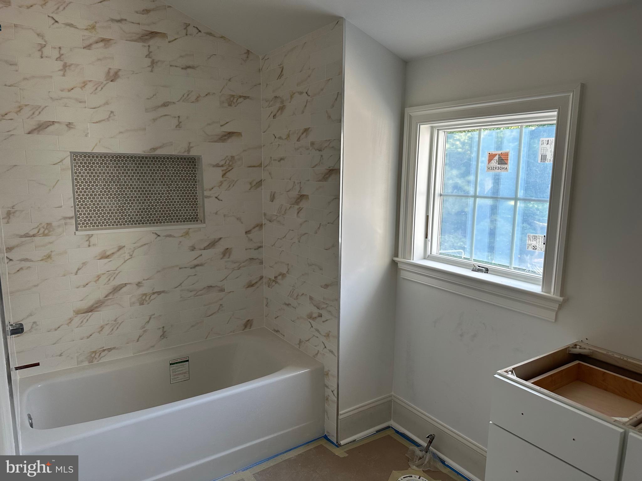 125 Cornwall Lane Wayne, PA 19087 - Photo 24 of 36 hall bath