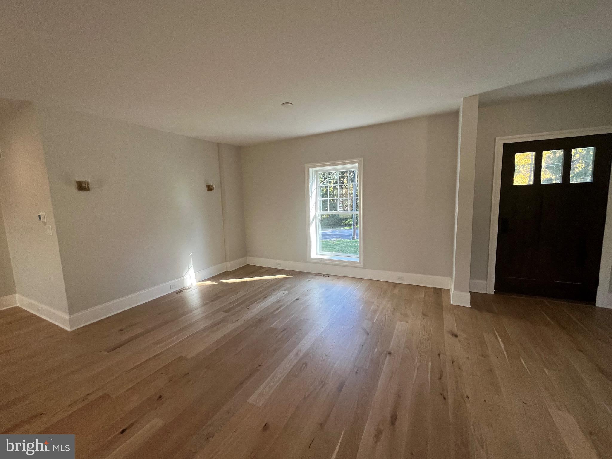 125 Cornwall Lane Wayne, PA 19087 - Photo 6 of 36 front door