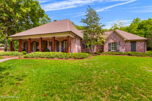 $1,695,000 | 100 Stonebridge Drive, Madison, MS 39110