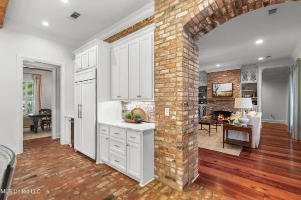 $1,695,000 | 100 Stonebridge Drive, Madison, MS 39110