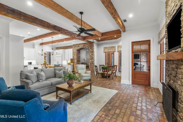 $1,695,000 | 100 Stonebridge Drive, Madison, MS 39110