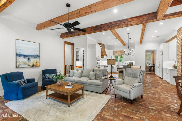 $1,695,000 | 100 Stonebridge Drive, Madison, MS 39110