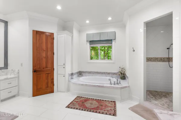 $1,695,000 | 100 Stonebridge Drive, Madison, MS 39110