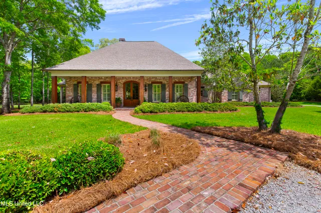 $1,695,000 | 100 Stonebridge Drive, Madison, MS 39110