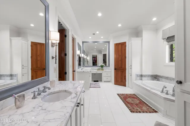 $1,695,000 | 100 Stonebridge Drive, Madison, MS 39110