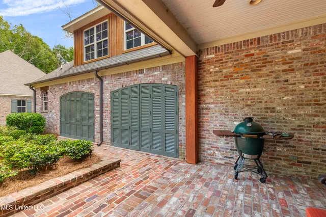 $1,695,000 | 100 Stonebridge Drive, Madison, MS 39110