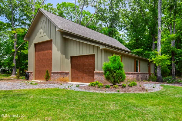 $1,695,000 | 100 Stonebridge Drive, Madison, MS 39110