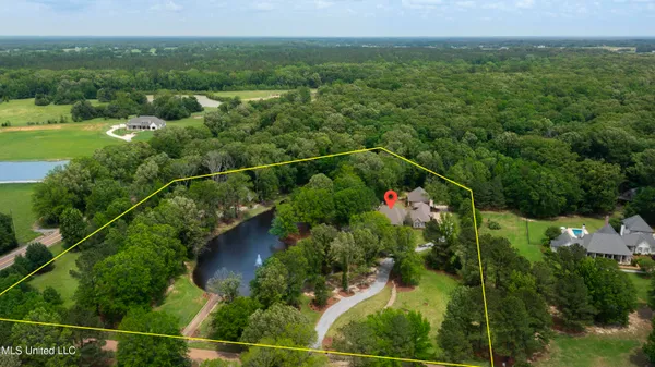 $1,695,000 | 100 Stonebridge Drive, Madison, MS 39110