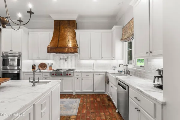 $1,695,000 | 100 Stonebridge Drive, Madison, MS 39110