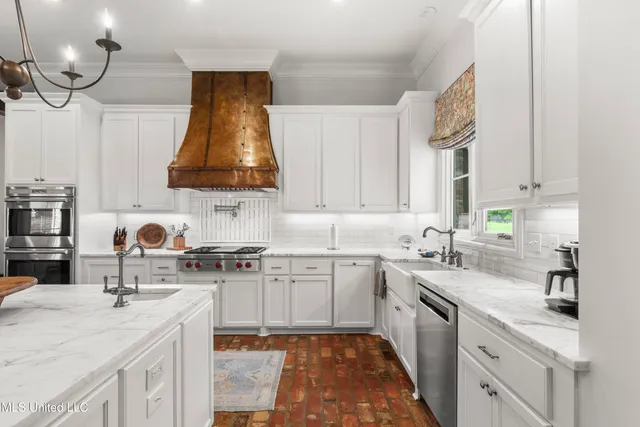 $1,695,000 | 100 Stonebridge Drive, Madison, MS 39110