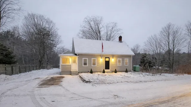 $479,999 | 77 Crystal Lake Road, Gilmanton, NH 03837