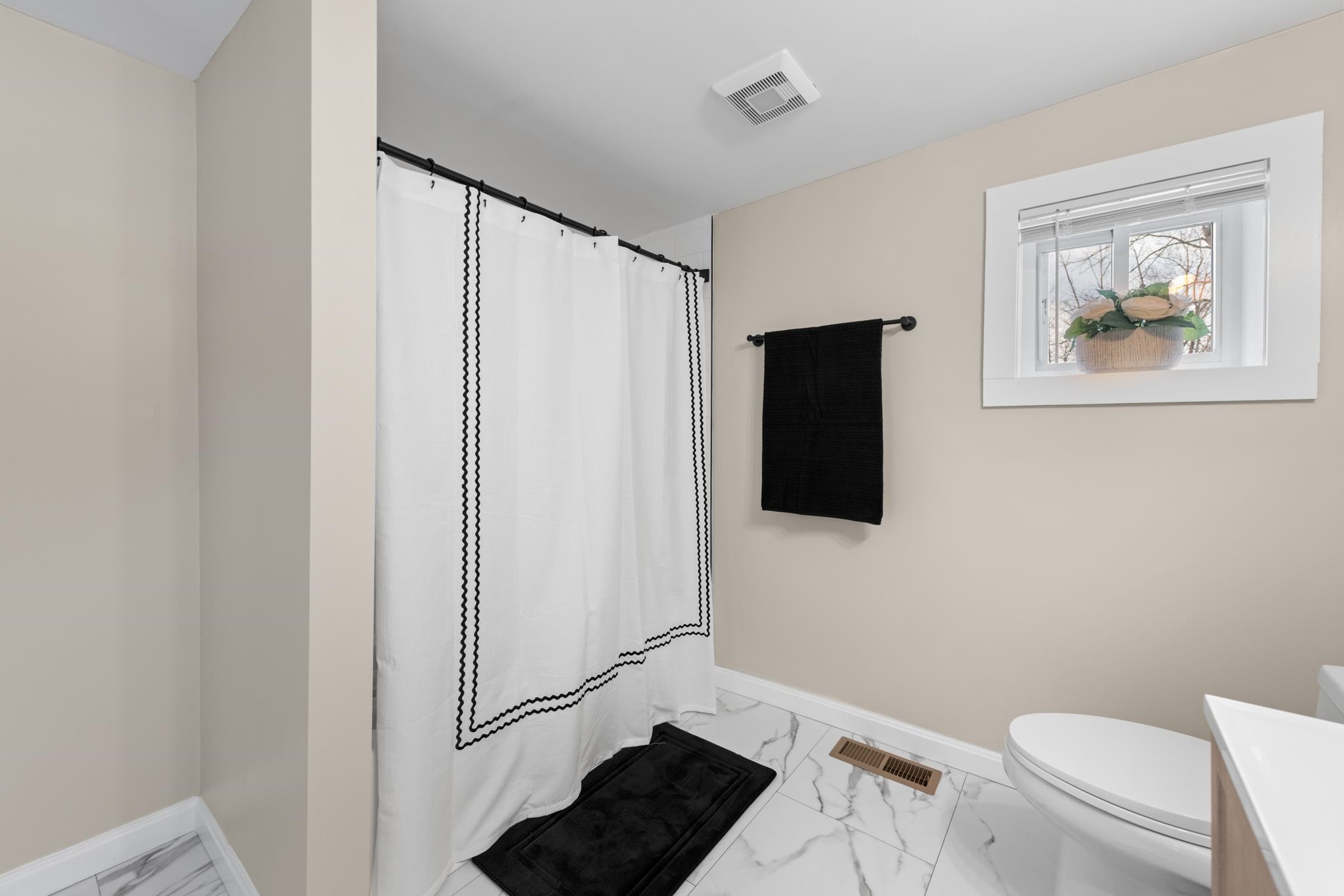 77 Crystal Lake Road Gilmanton, NH 03837 - Photo 22 of 46