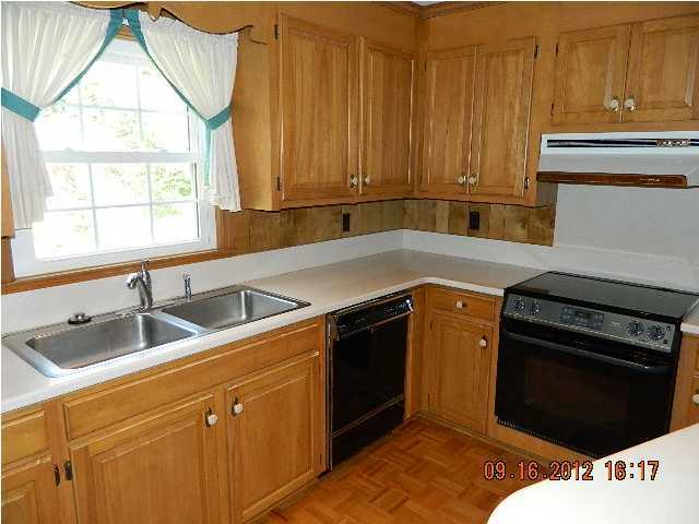 5870 North Rhett Avenue Hanahan, SC 29410 - Photo 4 of 4 Additional Photo