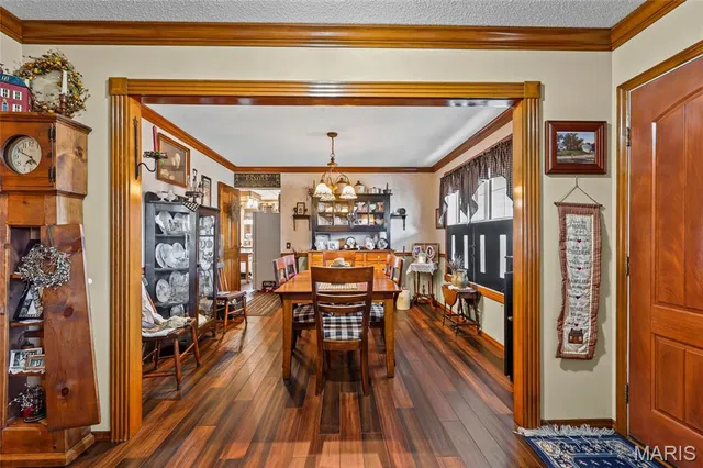 $259,900 | 1048 Patience Drive, Florissant, MO 63034