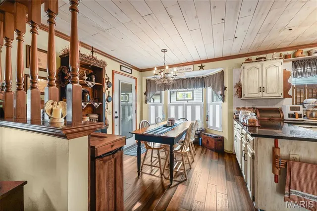 $259,900 | 1048 Patience Drive, Florissant, MO 63034