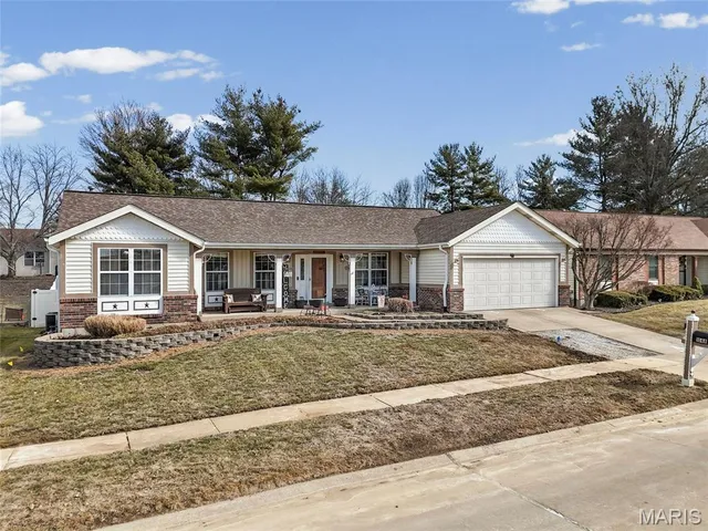 $259,900 | 1048 Patience Drive, Florissant, MO 63034